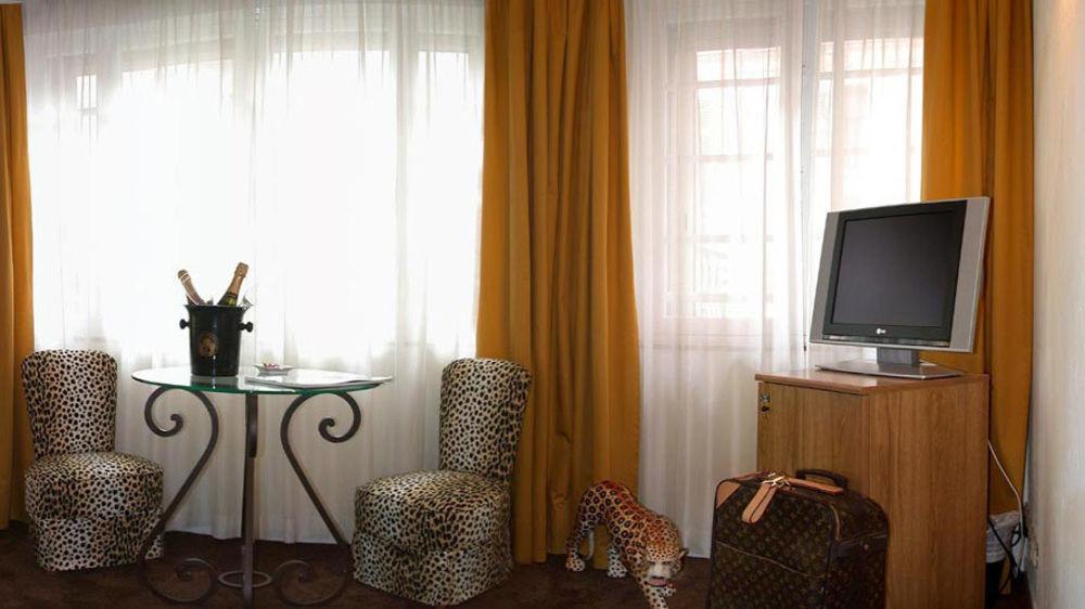 Hotel Le Festival Cannes Exterior photo